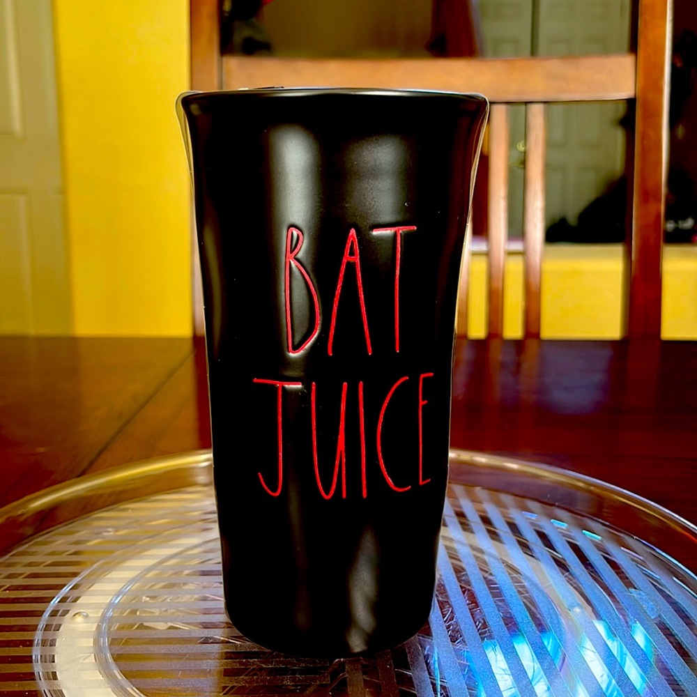 Rae Dunn artisan collection black ceramic Tumblr Bat 🦇 Juice.